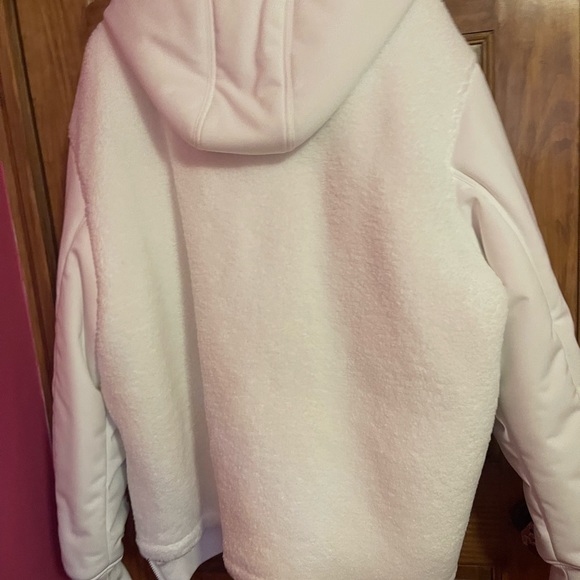 Size Large - Adidas x IVY PARK Ivy Park 1/2 Zip Quilted Sherpa Jacket 🤍❄️ - Picture 14 of 16